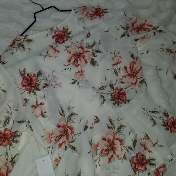 Charlotte Russe blouse - Picture 2 of 4